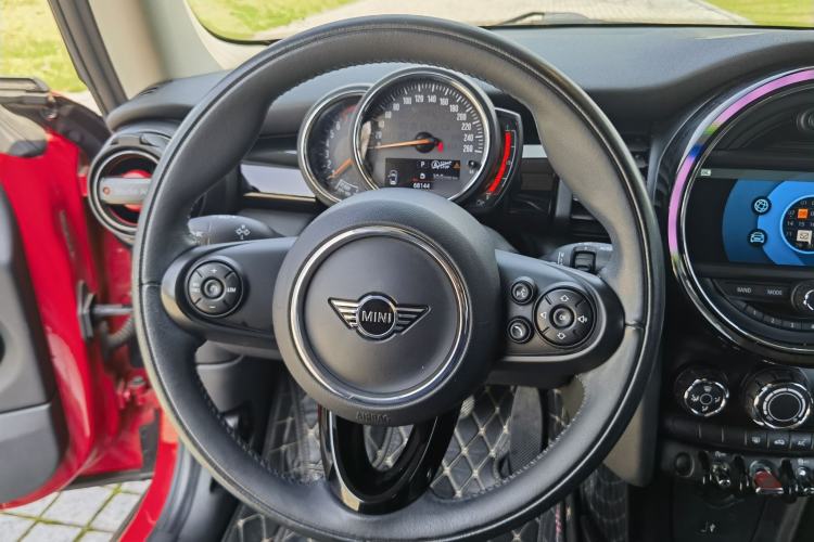 Used MINI 2019 1.5T COOPER Classic Edition