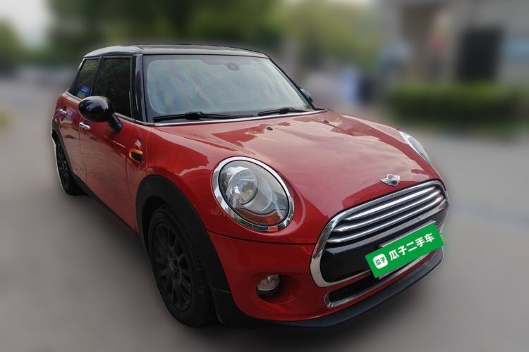 Used MINI 2016 1.5T COOPER Five-Door Edition Front Right 45 Deg