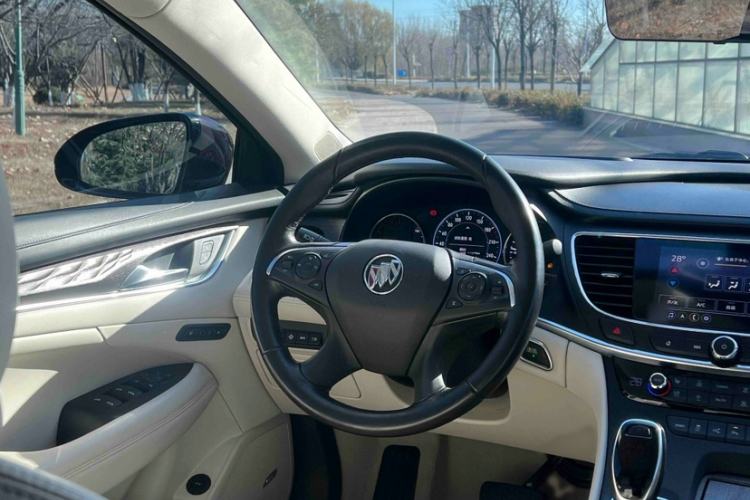 Used Buick LaCrosse 2022 Avenir Avia First Edition
