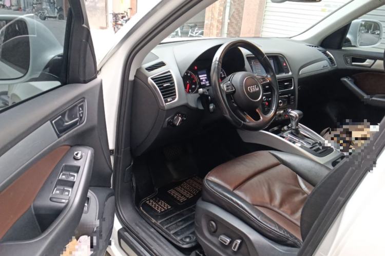 Used Audi Q5 2016 40 TFSI Technology Edition Driver Seat