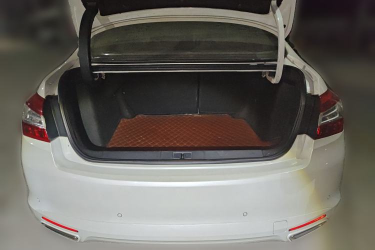 Used Peugeot 408 2016 1.6T Automatic Luxury Edition Trunk