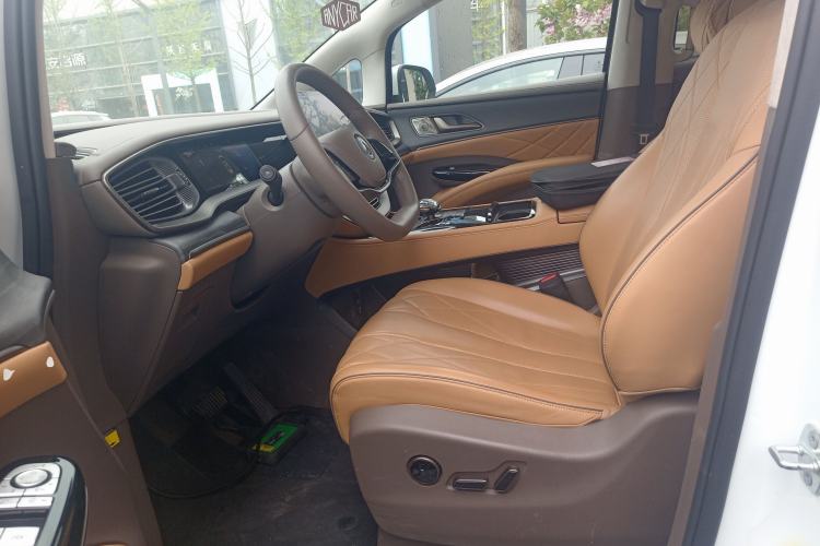 Used Denza D9 2022 DM-i 970 Four-Wheel Drive Flagship Model Left Front Seat