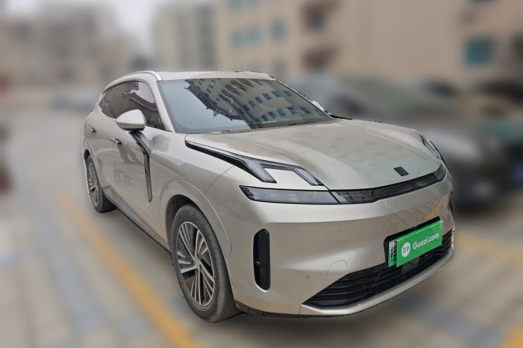 Used Lynk & Co 08 EM-P 2023 120km Long-Range Halo
