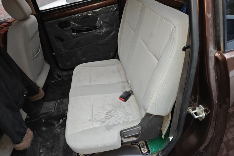 Used Wuling Hongguang 2015 1.5L S Base Model China IV Left Rear Seat