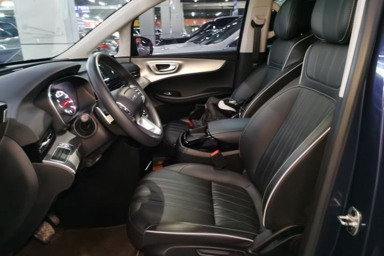 Used Roewe iMAX8 2022 Model 400TGI Exclusive Version for Key Accounts
