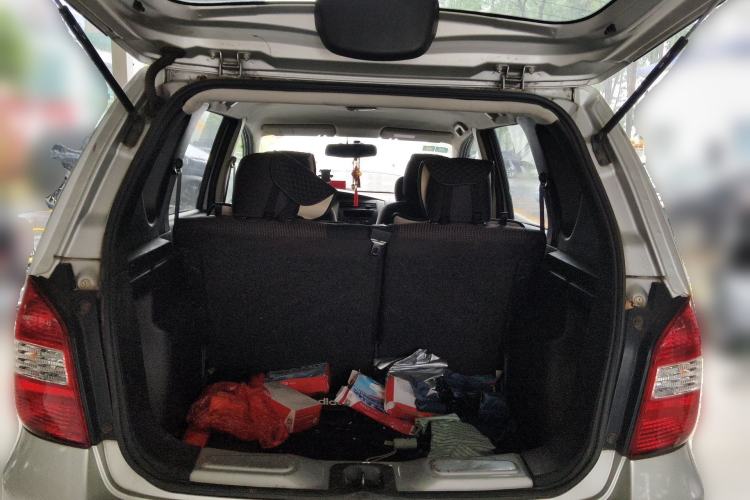 Used Nissan Livina 2008 Jingrui 1.6L Automatic Smart Edition Trunk