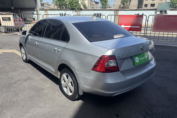 Used Skoda Rapid 2016 1.6L Automatic Chuanxing Edition Exterior 8
