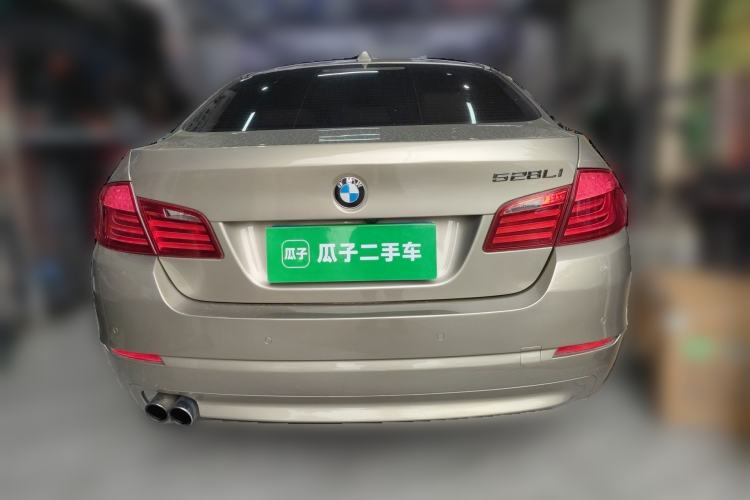 Used BMW 5 Series 2011 528Li Leading Model