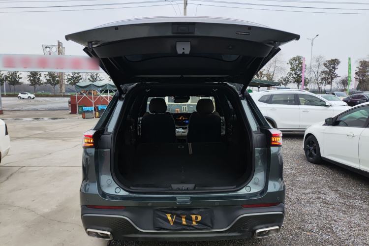 Used Chery Tiggo 8 PLUS 2025 290TGDI DCT Prestige 5-Seater
