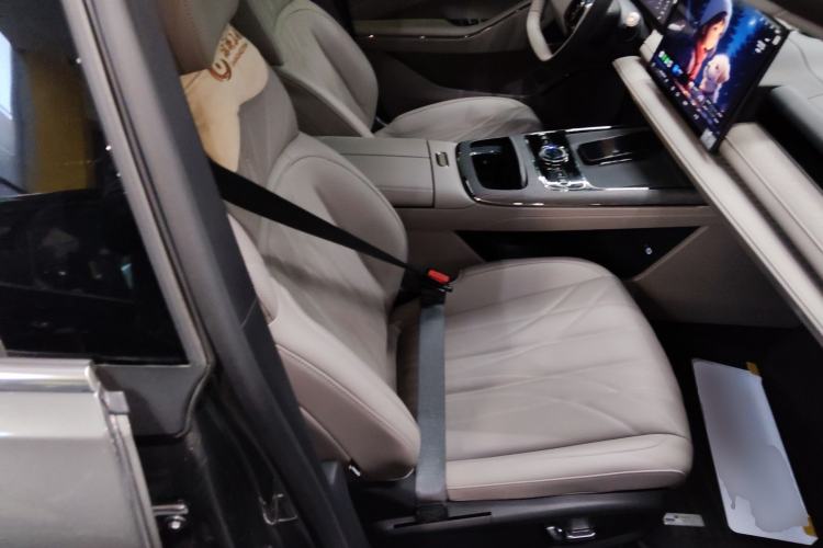 Used Geely Galaxy Galaxy 8 2025 130km EM-i Deluxe Edition