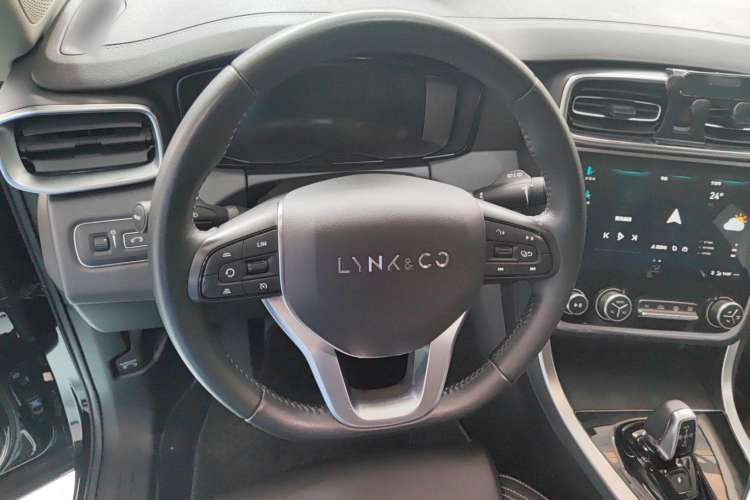 Used Lynk & Co 01 2020 2.0T Two-Wheel Drive Pure Pro Version China VI Standard