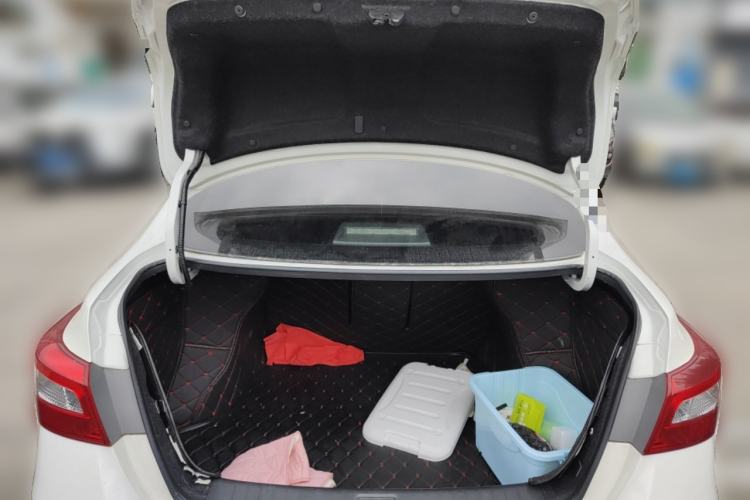 Used Nissan Sylphy 2016 1.6 XL CVT Deluxe Edition Trunk