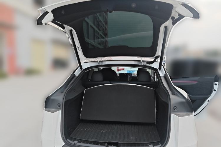 Used Tesla Model Y 2025 Updated Version Long-Range All-Wheel Drive Trunk