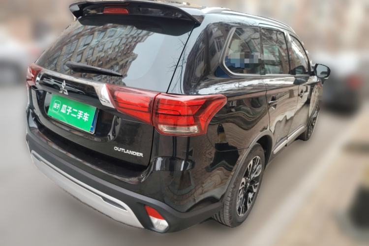Used Mitsubishi Outlander 2020 2.0L Two-Wheel Drive Enjoyment Version 5 Seats

