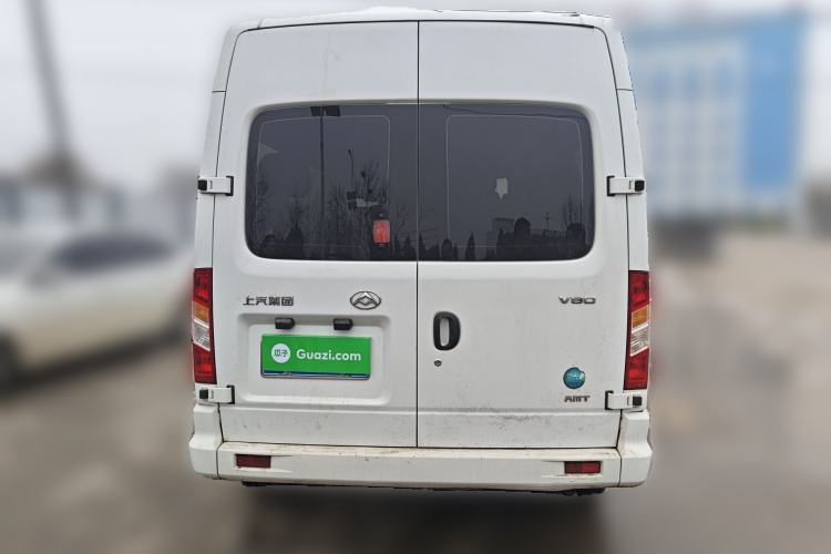 Used SAIC MAXUS Xintu V80 2023 2.0T AMT Classic Aoyuntong Short Wheelbase Mid-Roof 7/8/9-Seater
