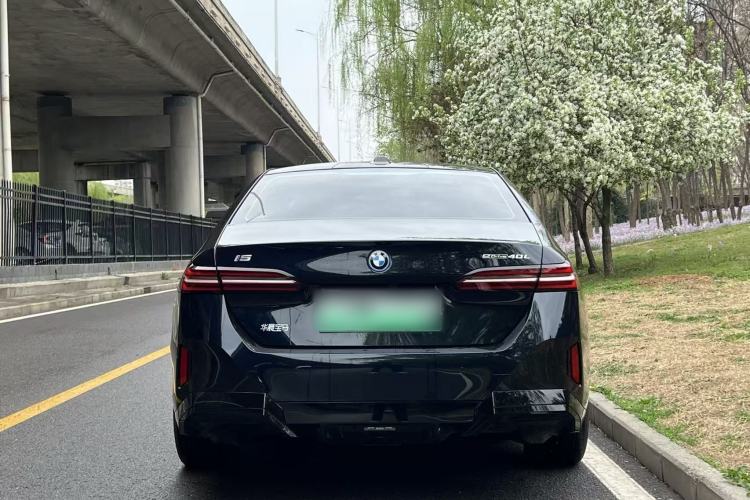 Used BMW i5 2025 eDrive 40L M Sport Package
