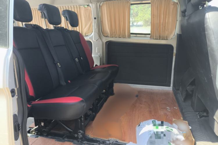 Used Ford Transit 2017 2.0T Diesel Multi-Function Commercial Vehicle Mid-Drive Mid-Roof China V Standard
