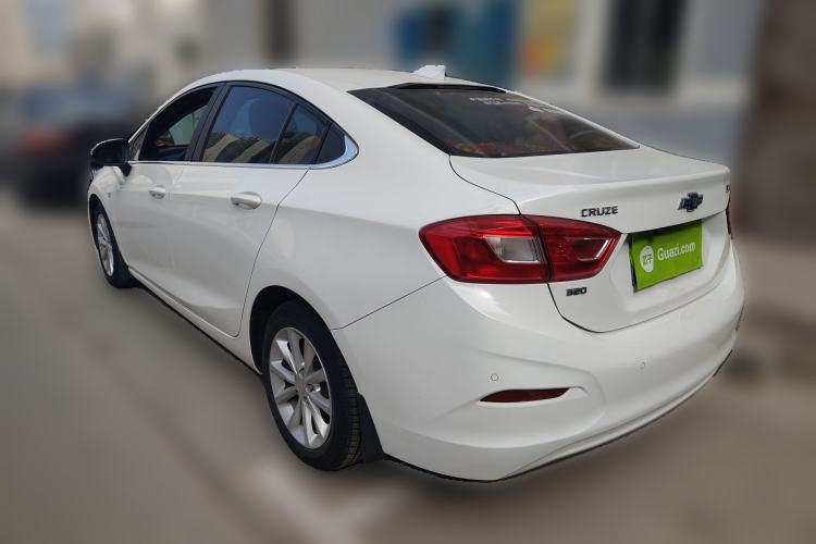 Used Chevrolet Cruze 2018 320 Manual Xuanfeng Edition