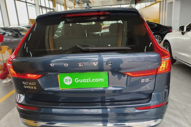 Used Volvo XC60 2025 B5 4x4 Smart Luxury Edition
