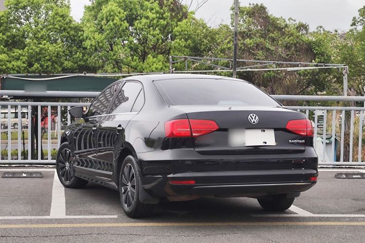 Used Volkswagen Sagitar 2018 1.6L Automatic Comfort Model Exterior 5