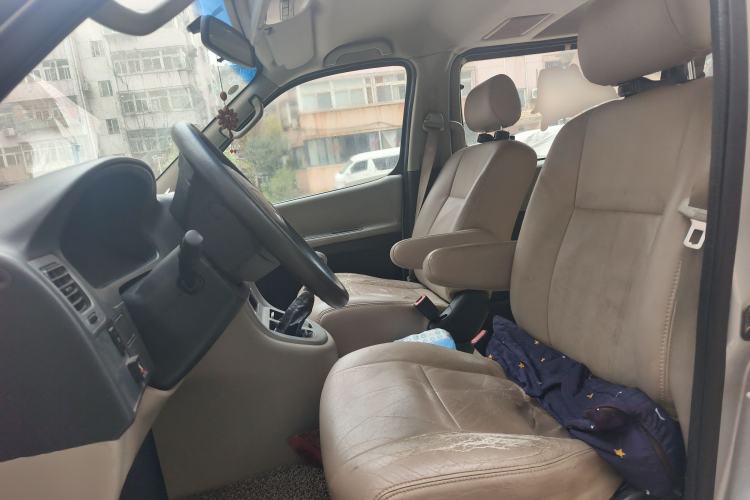 Used Jinbei Grace 2013 2.0L Zhi Ling Standard 7-Seater All-Games Commemorative Version China IV Standard
