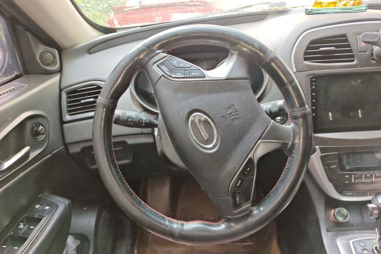 Used GAC Trumpchi GS5 2012 2.0L Automatic Two-Wheel Drive Elite Edition
