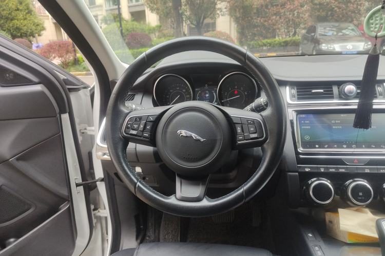 Used Jaguar E-PACE 2018 P250 S China V-standard Steering Wheel
