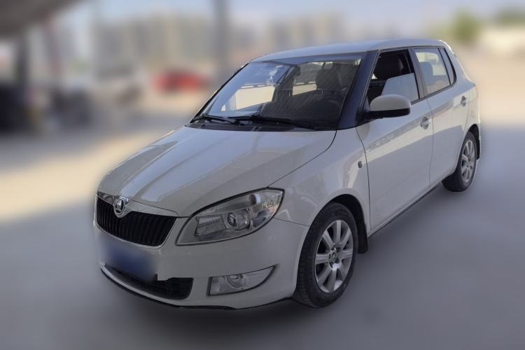 Used Skoda Fabia 2014 1.4L Automatic Crystal Edition Guazi used car, China used car export, Used car for sale, Used  cars, Cheapest cars for sale