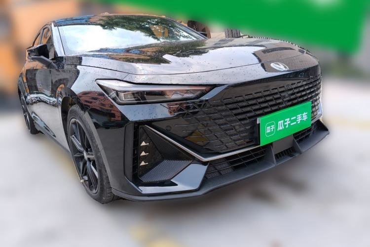 Used CHANGAN UNI-V 2023 1.5T Prestige Model
