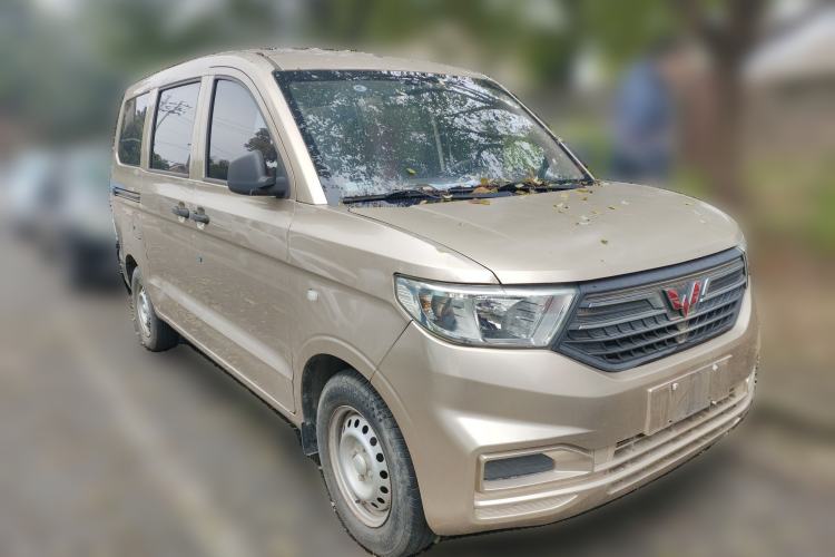 Used Wuling Hongguang V 2019 1.5L Jingqu Version China VI LAR