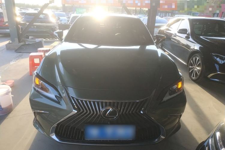 Used Lexus ES 2020 200 Excellence Edition Front