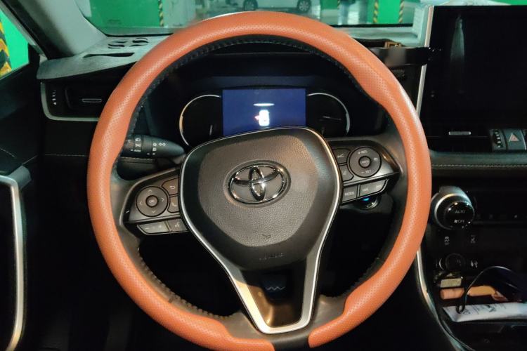 Used Toyota RAV4 2021 2.0L CVT Four-Wheel Drive Premium Edition