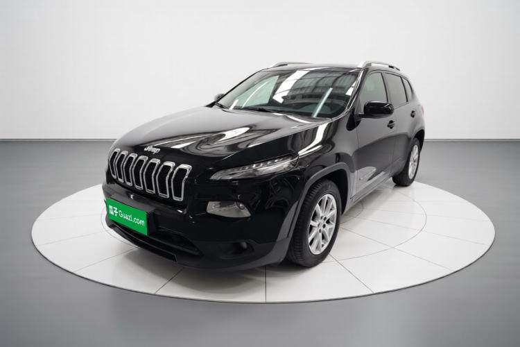 Used Jeep Cherokee 2016 2.0L Superior Edition