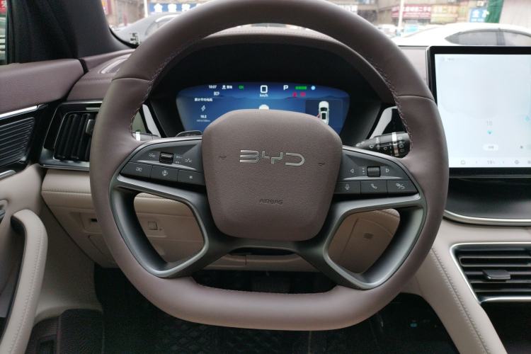 Used BYD Song PLUS New Energy 2025 EV Intelligent Driving Edition 520km Luxury Model Steering Wheel