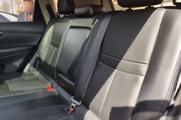 Used Nissan X-Trail 2014 2.5L CVT Luxury Edition 4WD
