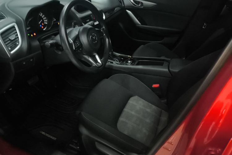 Used Mazda CX-4 2018 2.0L Automatic 2WD Blue Sky Exploration Edition China VI Standard
