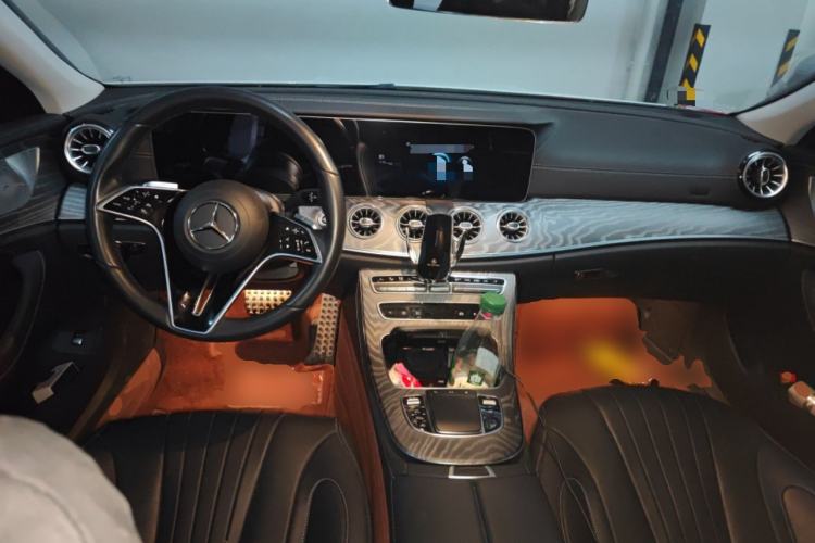 Used Mercedes-Benz CLS 2023 CLS 300 Sporty Edition Center Console