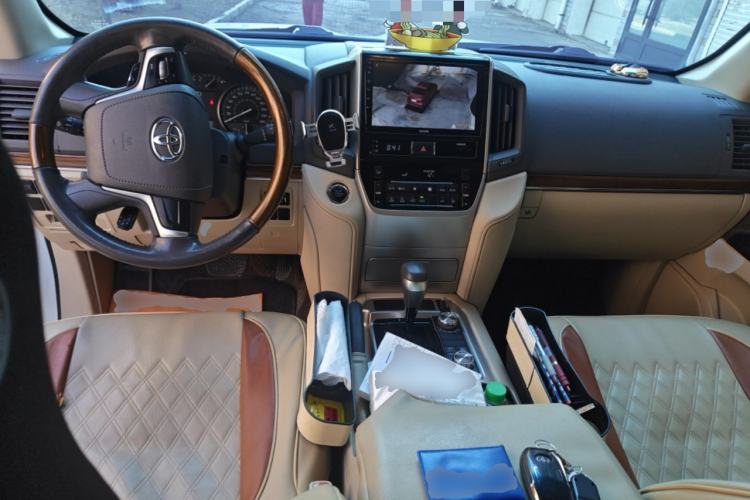 Used Toyota Land Cruiser 