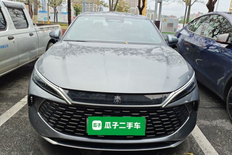 Used BYD Qin L 2025 DM-i Smart Drive 120KM Superior Model
