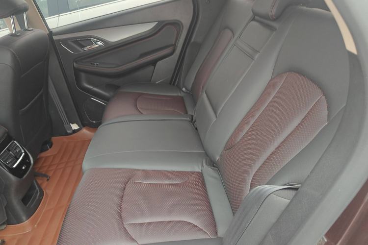 Used Baojun 560 2016 1.8L Manual Luxury Edition