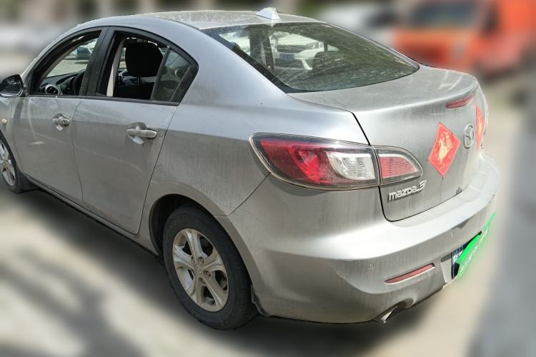 Used Mazda 3 2013 Sedan 1.6L Manual Elite Model