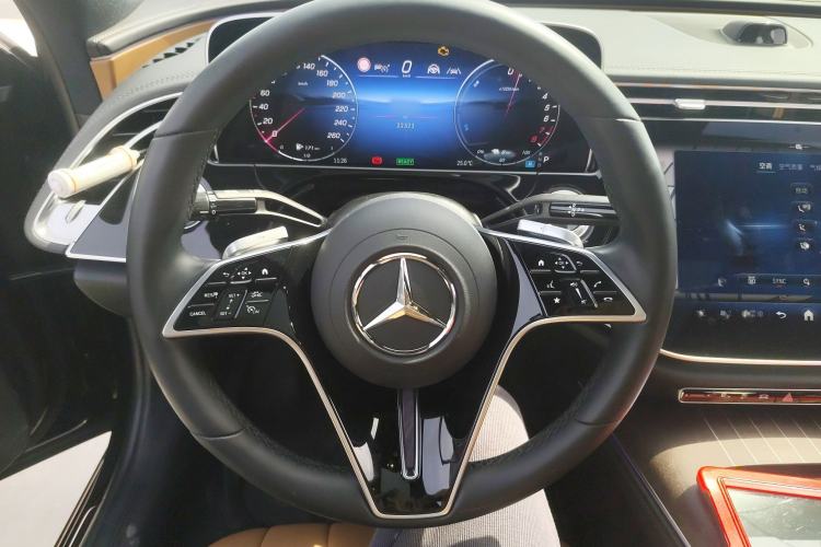 Used Mercedes-Benz E-Class New Energy 2024 E 350 e L Plug-in Hybrid Sedan Steering Wheel