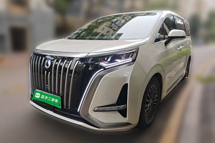 Used Denza D9 2022 EV 600 Four-Wheel Drive Flagship Model