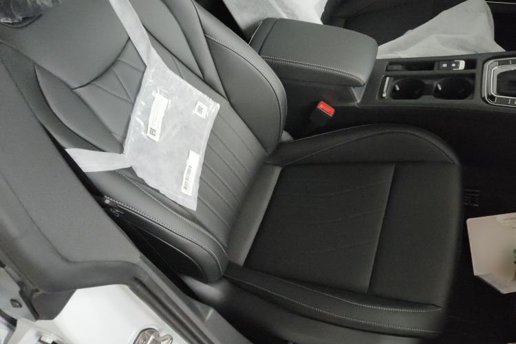 Used Volkswagen FAW-Volkswagen CC 2026 Model, 30 Million Units—Selected, 330TSI, Glamorous
