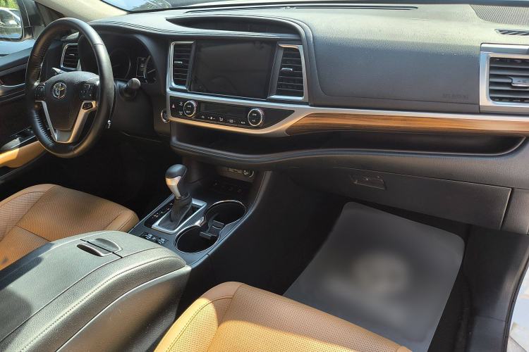 Used Toyota Highlander 2020 2.0T Four-Wheel Drive Millionth Anniversary Edition 7 Seats