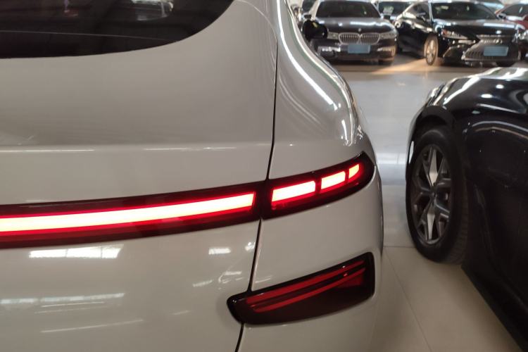 Used XPeng P7 2020 Rear-Drive Long-Range Smart Drive Version
