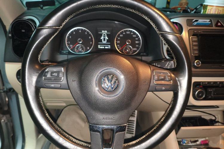 Used Volkswagen Tiguan 2010 2.0 TSI Automatic All-Wheel Drive Flagship Navigation Edition
