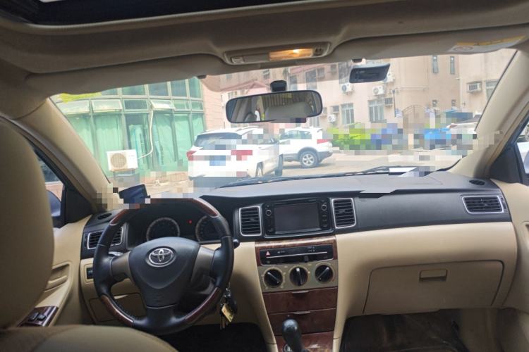 Used Toyota Corolla EX 2013 1.6L Manual Luxury Edition Center Console