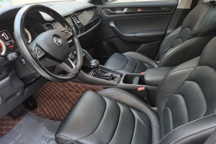 Used Skoda Kodiaq 2018 TSI330 7-Seater Two-Wheel-Drive Luxury Enjoyment Edition Interior 7