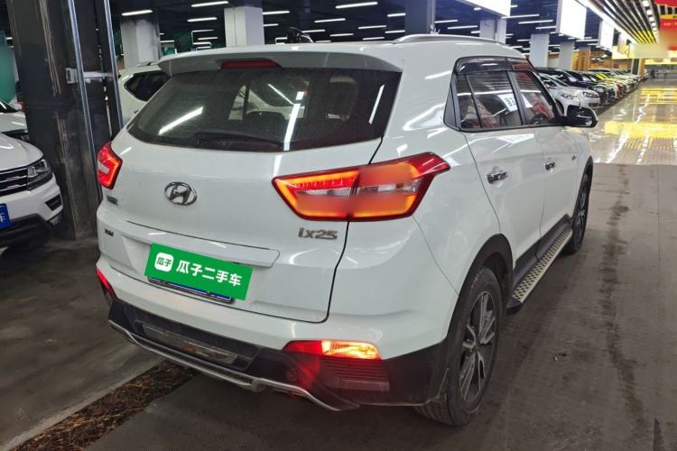 Used Hyundai ix25 2016 1.6T Dual-Clutch Two-Wheel-Drive Deluxe DLX Model